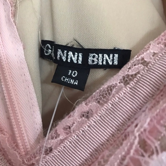 Gianni Bini Gigi Floral Applique Illusion … - Picture 6 of 13